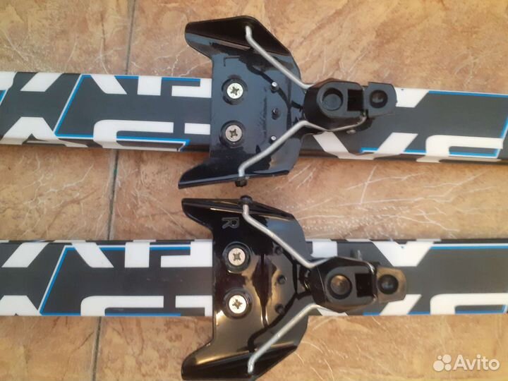 Беговые лыжи и палки