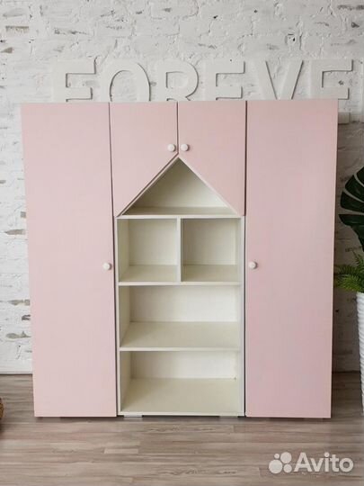 Шкаф в детскую