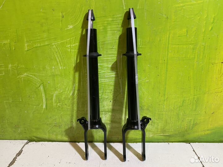 Амортизатор передний Mercedes ML GL W164 Новый