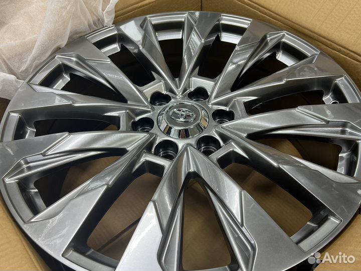 Диски NEW R22 на Lexus LX600 New Toyota LC300