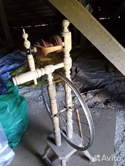 Прялка деревянная