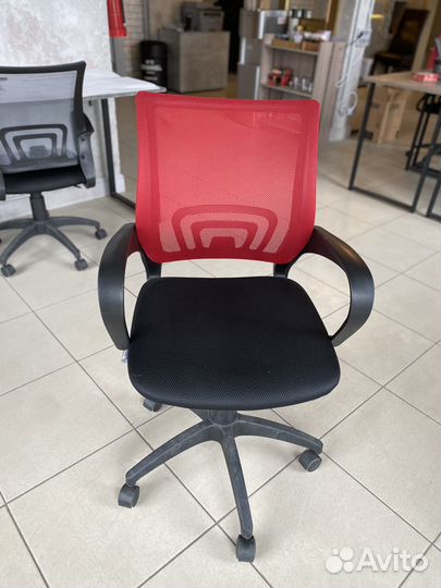 Компьютерное кресло