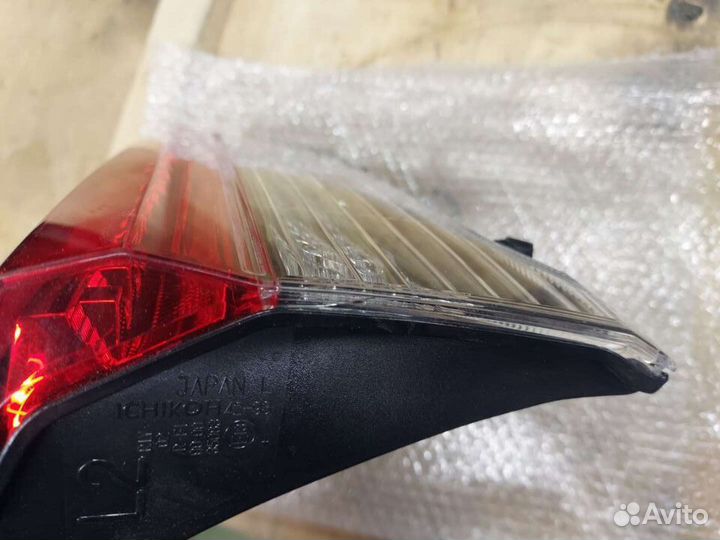 Фонарь задний левый Тойота Рав4 V50 оригинал