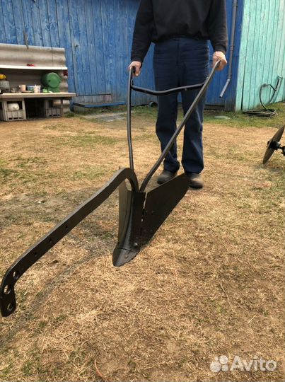 Конный окучник