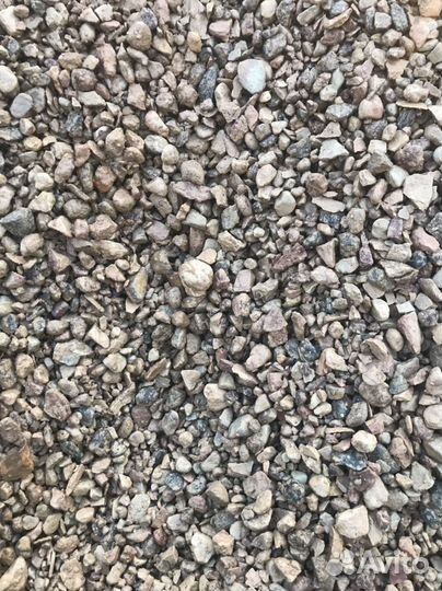 Доставка щебня различный фракций