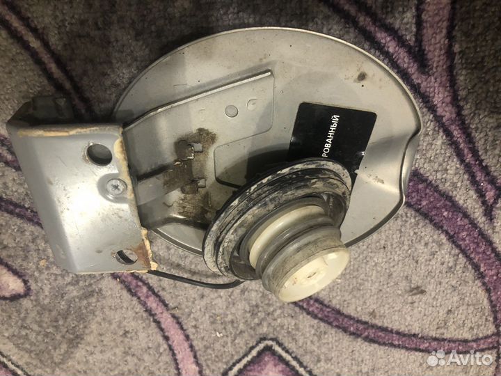 Лючек бензобака LADA калина