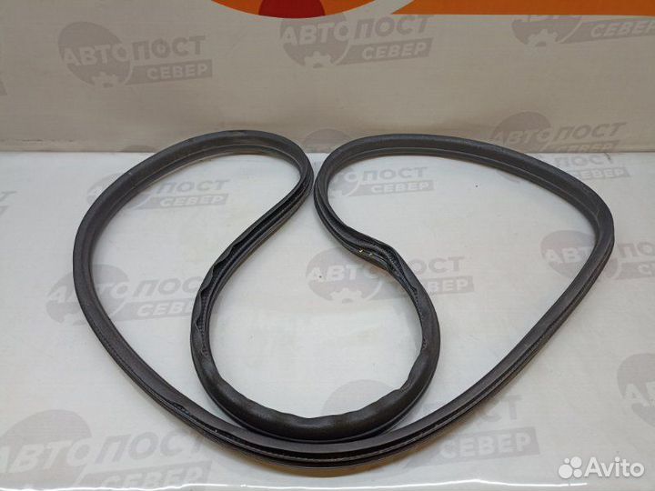 Уплотнитель проема задний правый Peugeot 308 4A