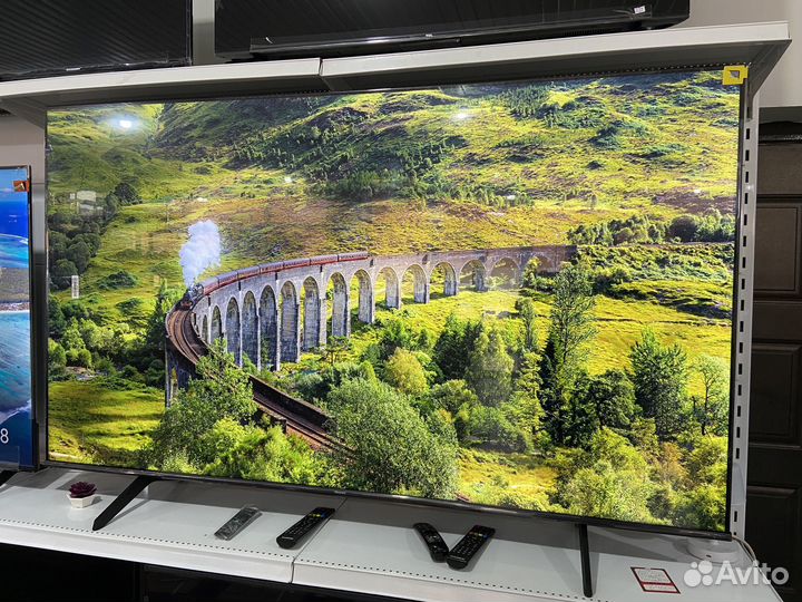 Телевизор SMART Hisense 165см