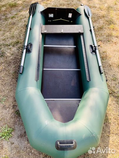 Лодка надувная двухместная под мотор Чирок 289К