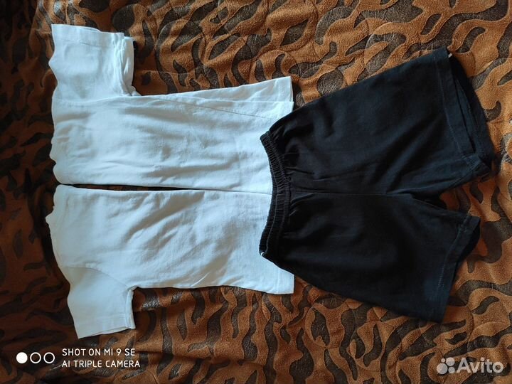 Шорты и футболки для физкультуры