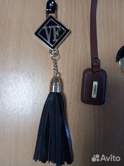 Подвески для сумок декоративные