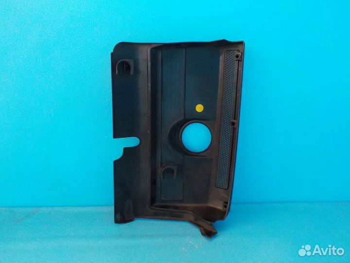 Декоративная крышка двигателя левая volkswagen Tou