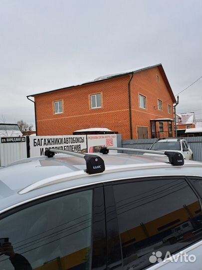 Багажник на интегрированный рейлинг-LUX