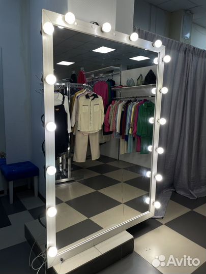 Гримерное зеркало