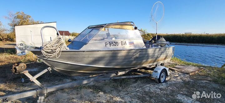 Катер с мотором suzuki TL90