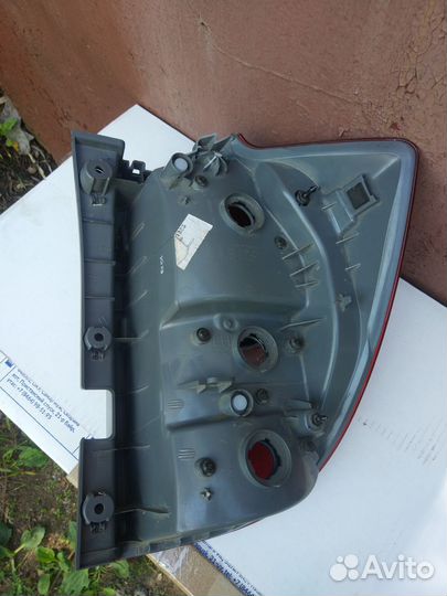 Фонарь задний левый Kia ceed универсал 10-12г ориг