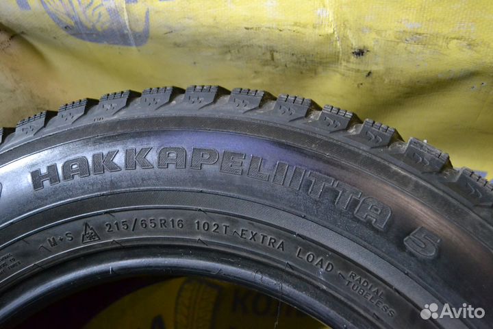Nokian Tyres Hakkapeliitta 5 215/65 R16