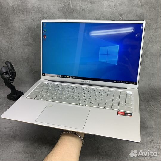 Digma Pro Sprint M Ryzen 3 3250U/8gb/256gb