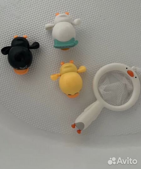 Игрушки для купания в ванне
