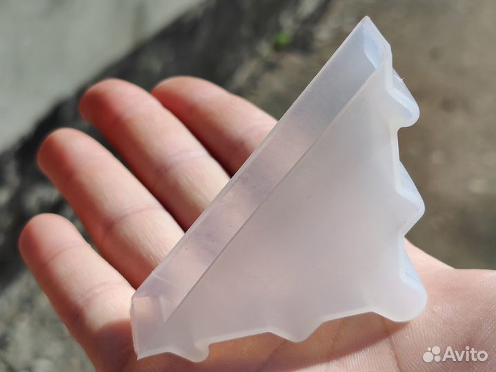 Пластиковые защитные уголки для стекла и лдсп