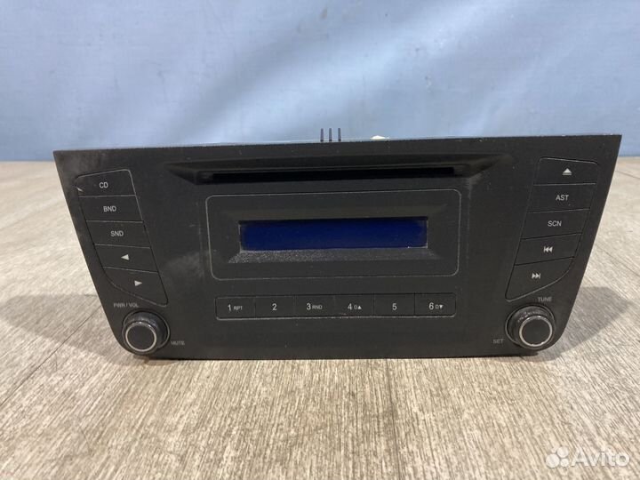 Магнитола штатная Geely Emgrand X7 1017009568