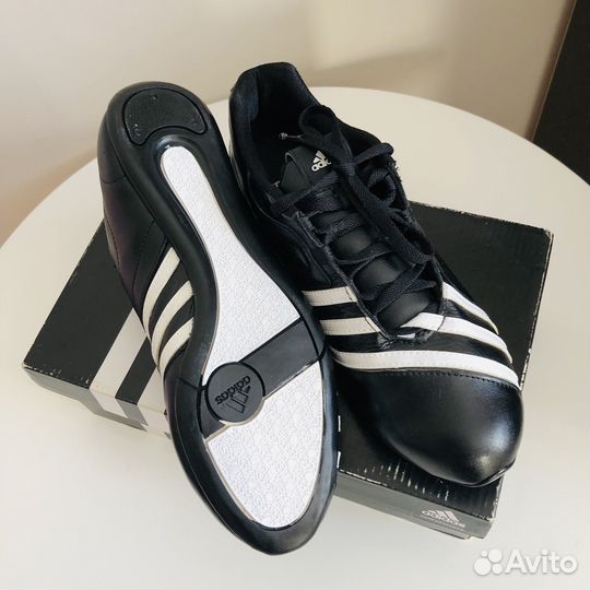 Кроссовки кожаные adidas 38 размер