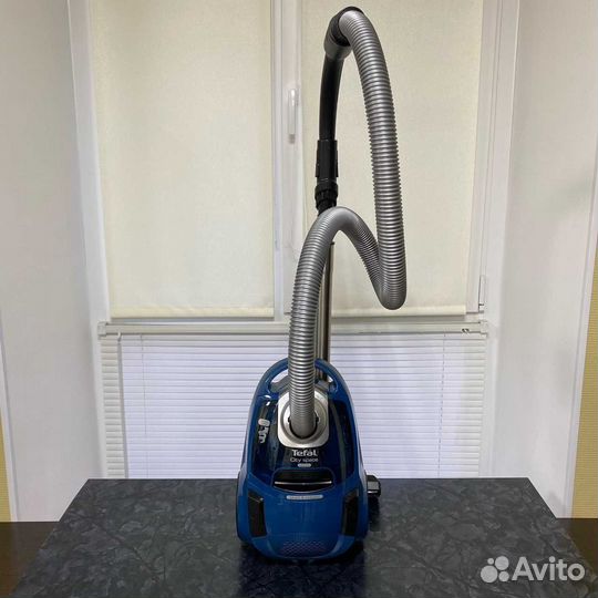 Пылесос Tefal City Space TW2711EA