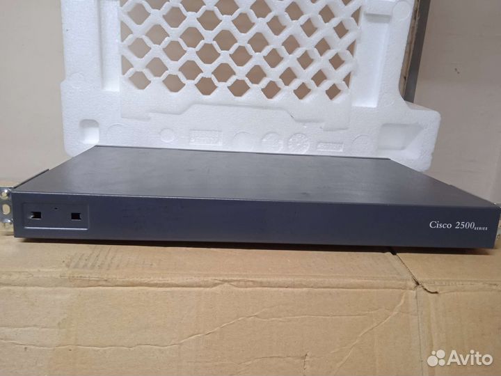 Маршрутизатор Cisco 2501