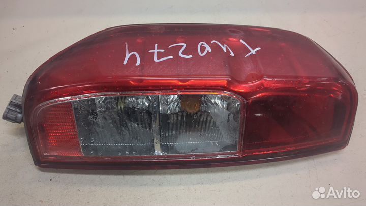 Фонарь (задний) Nissan Navara, 2005