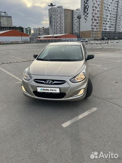 Hyundai Solaris 1.6 AT, 2011, 138 000 км