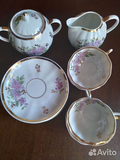 Остатки от чайного сервиза 