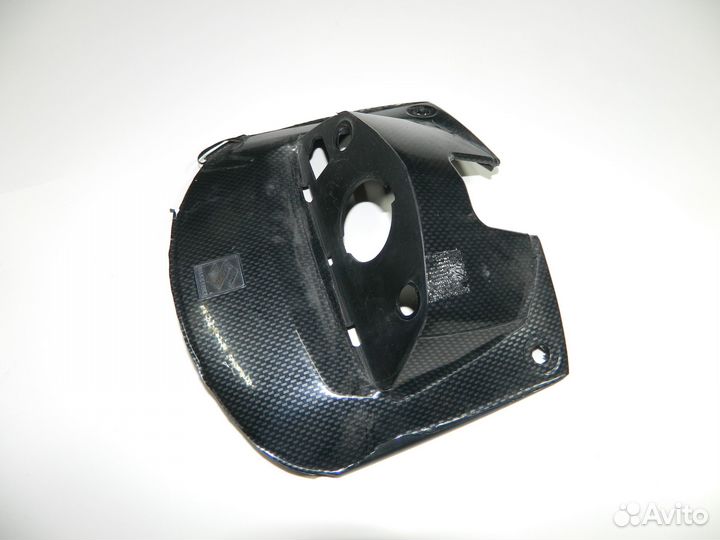 Накладка пластиковая Suzuki GSR 600 400