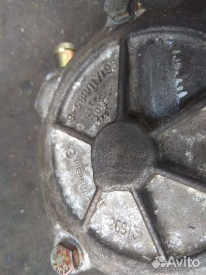 Насос вакуумный 2249939 3.0 Турбо дизель BMW