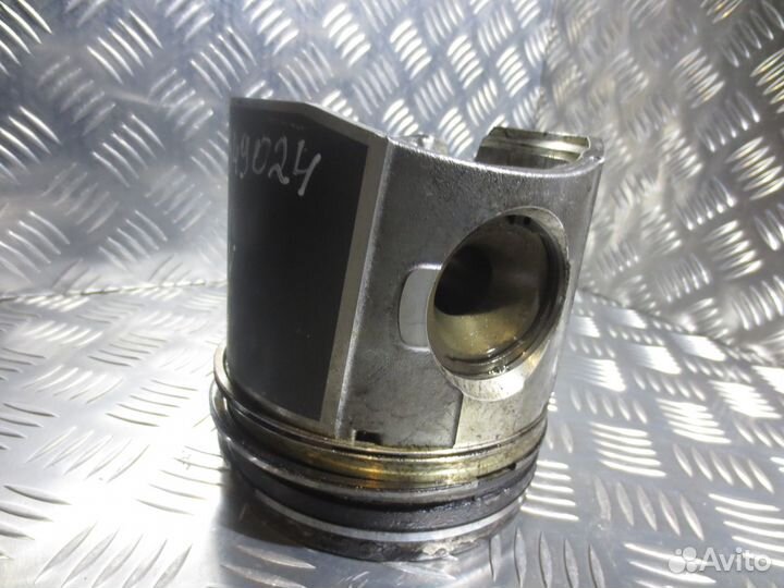 Поршень Mahle/knecht 125L118