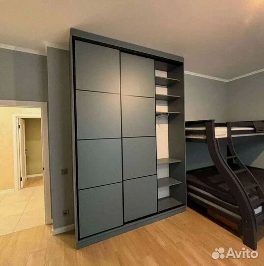 Функциональный шкаф купе