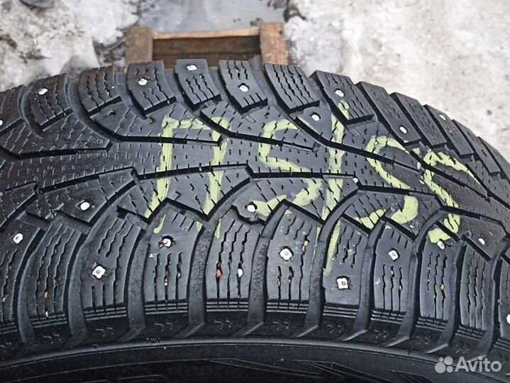 Nokian Tyres Hakkapeliitta 5 215/65 R16 102T