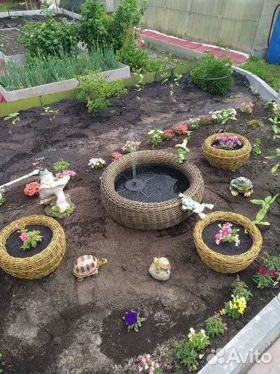 Пруд садовый из ротанга