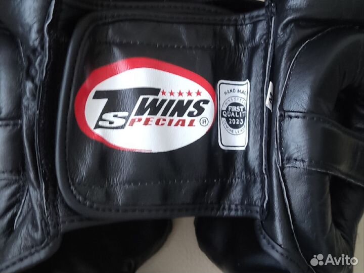 Боксерский шлем Twins Thailand