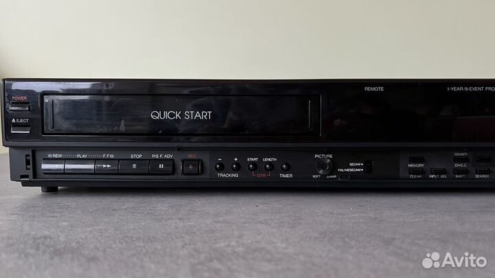 Видеомагнитофон Samsung VK-1260