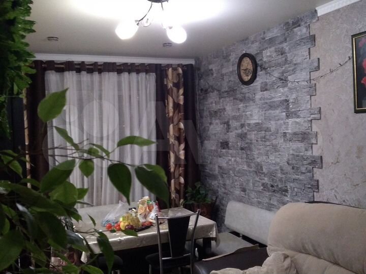 3-к. квартира, 50 м², 3/5 эт.