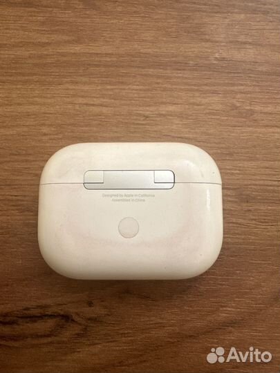 Зарядный кейс для наушников версии Pro 2