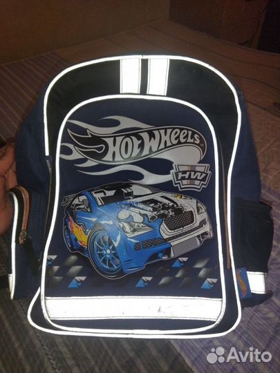 Школьный рюкзак HotWeels. Seventeen