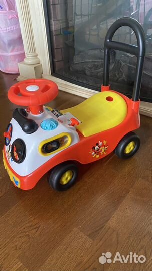 Машинка-каталка