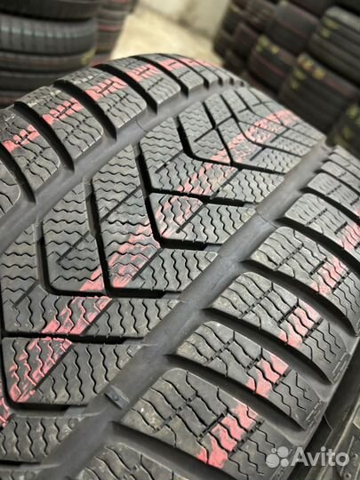 Pirelli Winter Sottozero 3 245/45 R18 и 275/40 R18