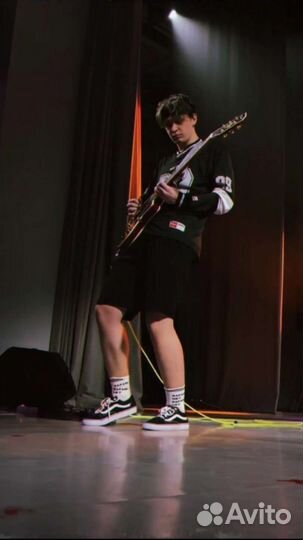 Учитель по гитаре