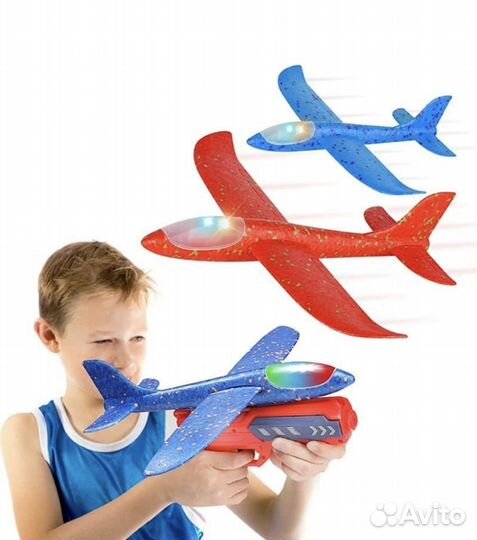 Игрушка самолет