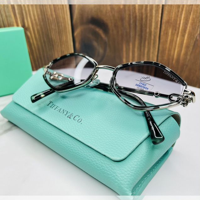 Солнцезащитные очки tiffany co хамелоено