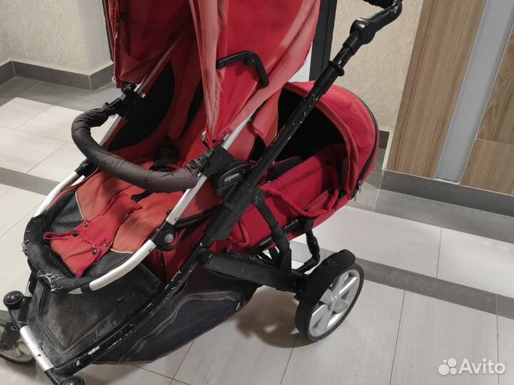 Коляска для двойни погодок britax