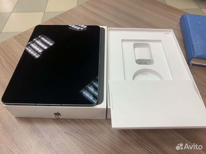 iPad Air(GEN 5 2022) Wi-Fi + cellular 256Gb
