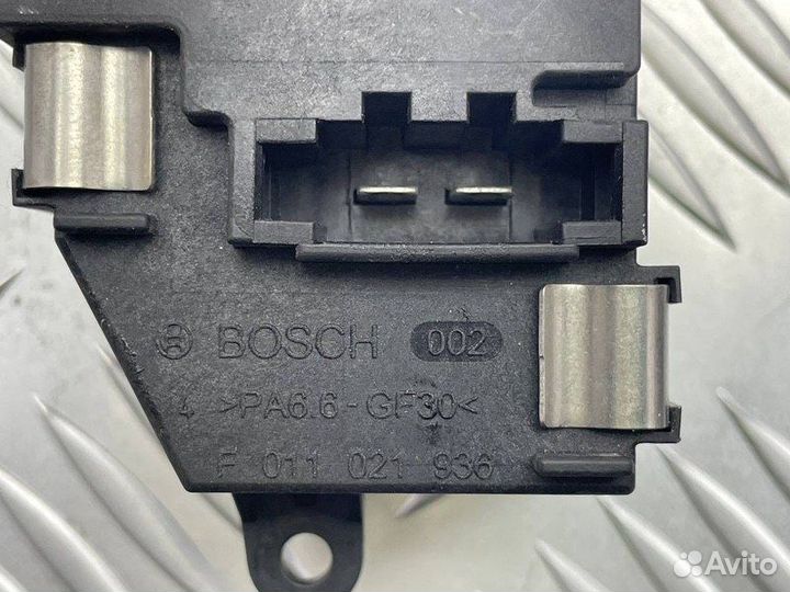 Резистор отопителя (печки) Volkswagen Jetta 1K2